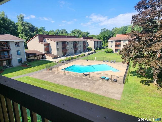 18 Prospect Street 81, Manchester, CT 06040