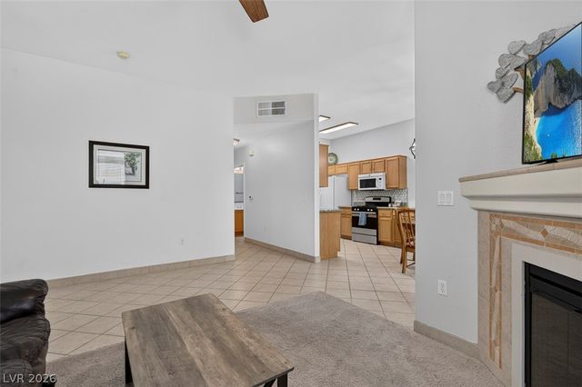 3540 Cactus Shadow Street 102, Las Vegas, NV 89129