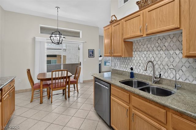 3540 Cactus Shadow Street 102, Las Vegas, NV 89129