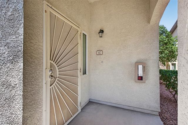 3540 Cactus Shadow Street 102, Las Vegas, NV 89129