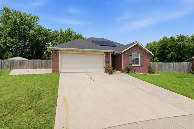 2901 S E Street, Rogers, AR 72758