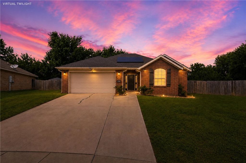 2901 S E Street, Rogers, AR 72758