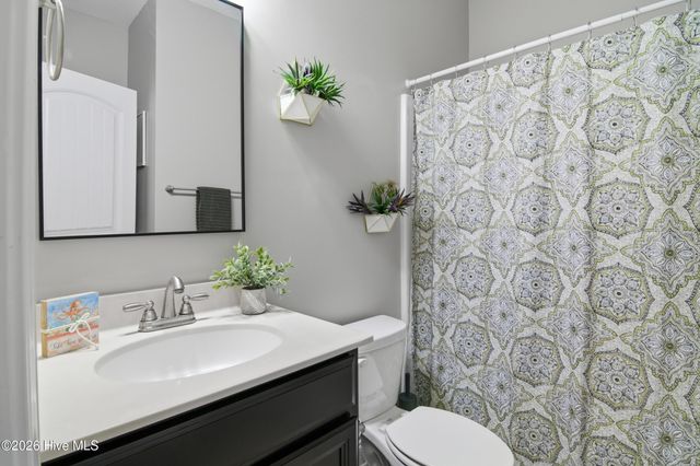 111 Lumis Court, Hampstead, NC 28443