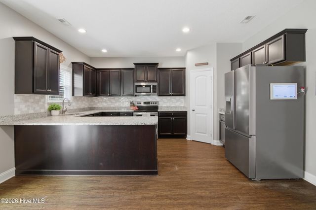 111 Lumis Court, Hampstead, NC 28443