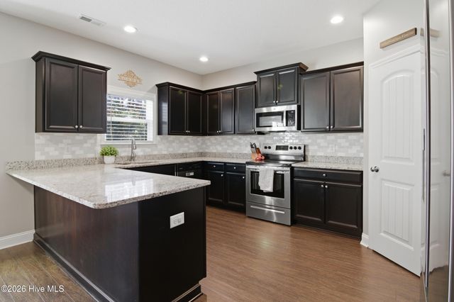 111 Lumis Court, Hampstead, NC 28443