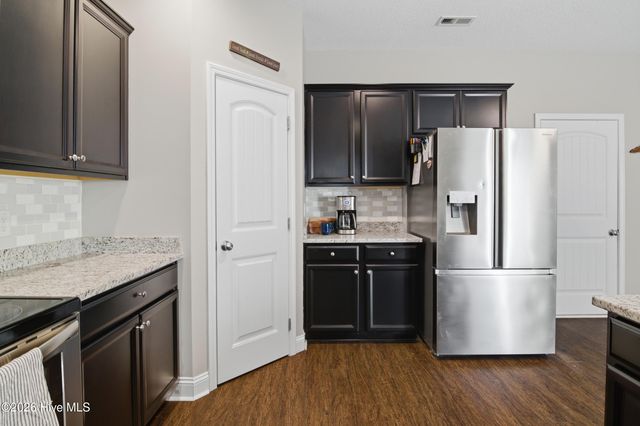 111 Lumis Court, Hampstead, NC 28443