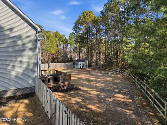 111 Lumis Court, Hampstead, NC 28443