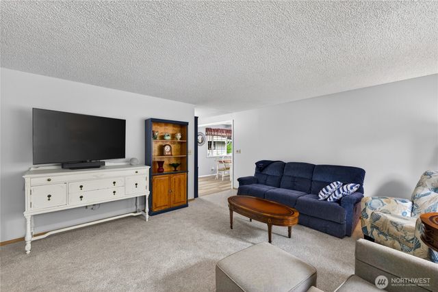 1300 Woodland Drive, Mount Vernon, WA 98274