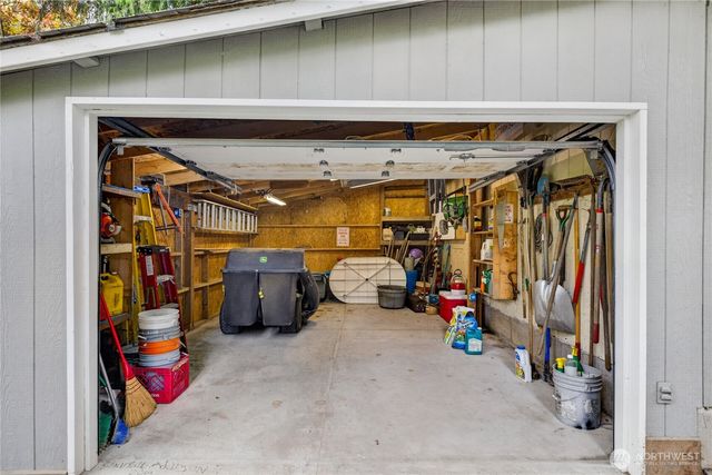 1300 Woodland Drive, Mount Vernon, WA 98274