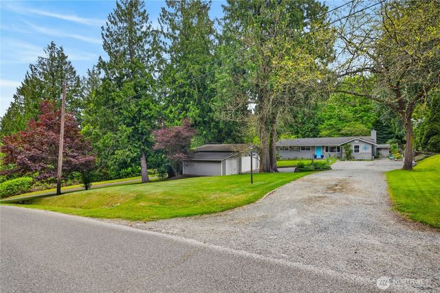1300 Woodland Drive, Mount Vernon, WA 98274