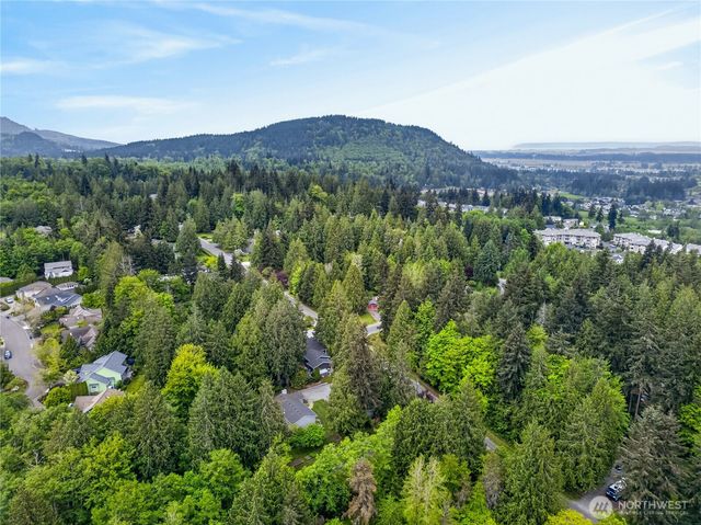 1300 Woodland Drive, Mount Vernon, WA 98274