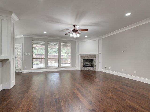708 Lonesome Dove Trail, Hurst, TX 76054