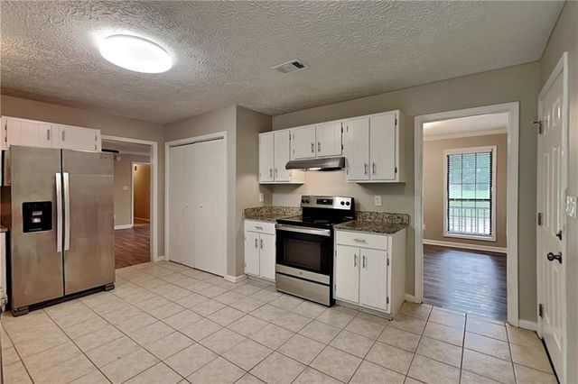 4364 S Landing Drive, Marietta, GA 30066