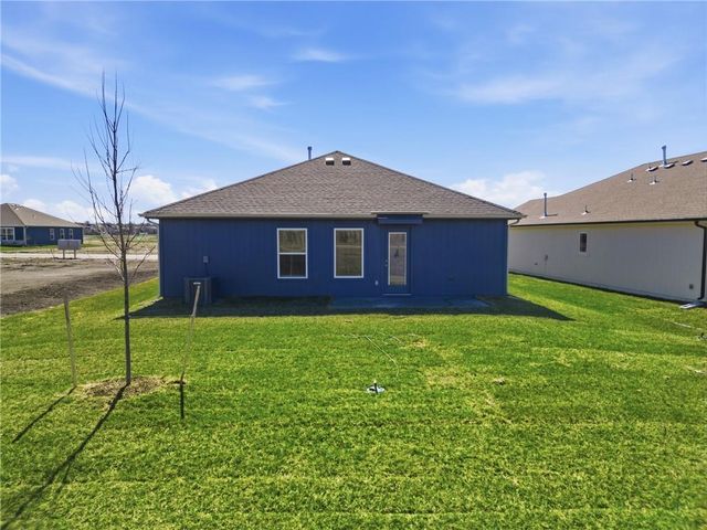 612 W Bluebird Street, Gardner, KS 66030