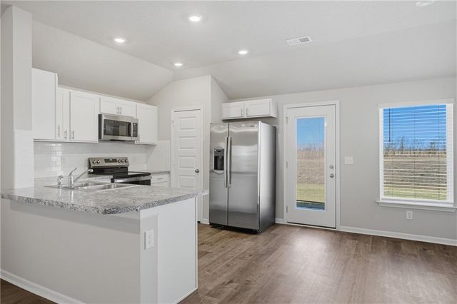 612 W Bluebird Street, Gardner, KS 66030