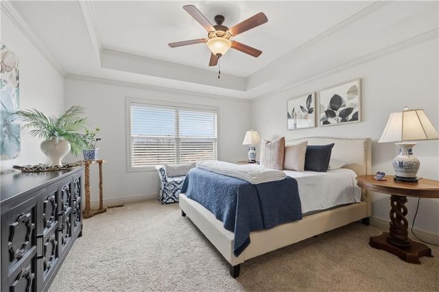 1528 SW ANTIQUITY Drive, Lee's Summit, MO 64081