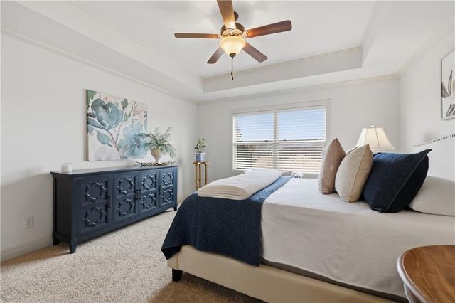 1528 SW ANTIQUITY Drive, Lee's Summit, MO 64081