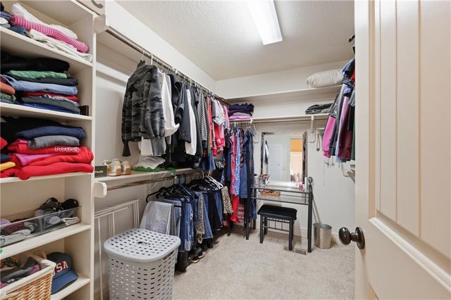 1528 SW ANTIQUITY Drive, Lee's Summit, MO 64081