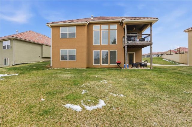 1528 SW ANTIQUITY Drive, Lee's Summit, MO 64081