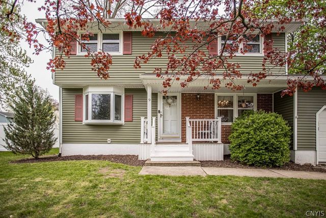 9 Nightingale, Clay, NY 13090