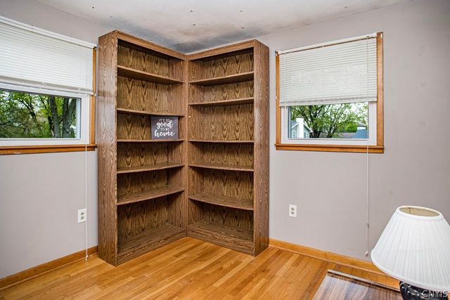 9 Nightingale, Clay, NY 13090
