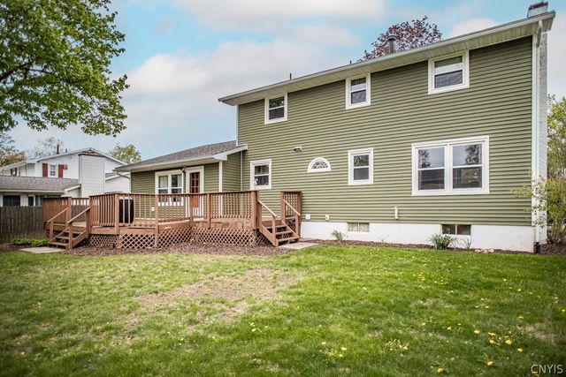 9 Nightingale, Clay, NY 13090