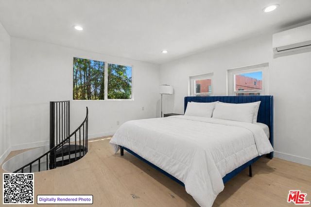 157 Hart Avenue, Santa Monica, CA 90405