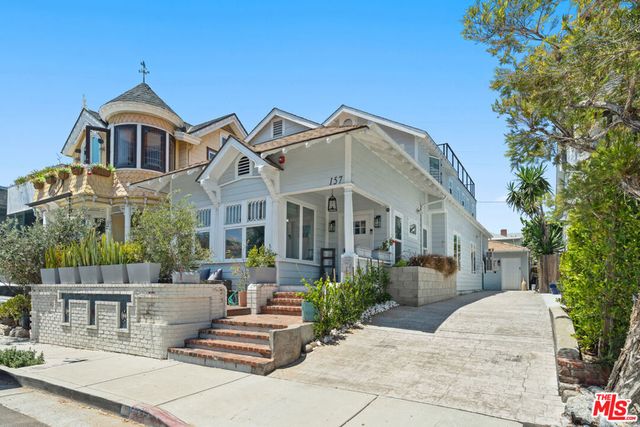 157 Hart Avenue, Santa Monica, CA 90405