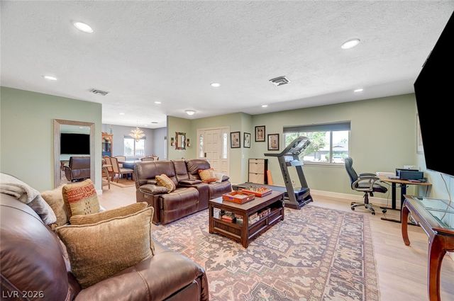 3645 Monte Verde Street, Las Vegas, NV 89121