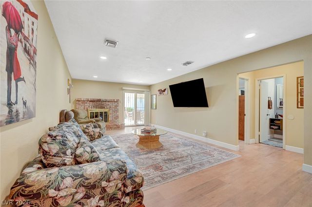 3645 Monte Verde Street, Las Vegas, NV 89121