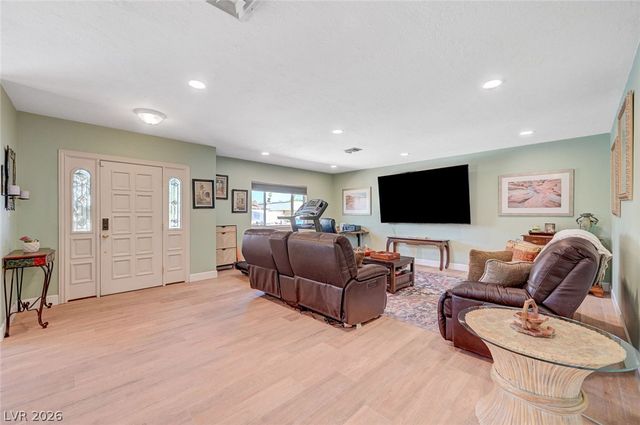 3645 Monte Verde Street, Las Vegas, NV 89121