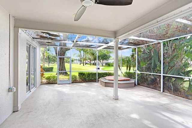 5302 WATERLEAF COURT, Valrico, FL 33596