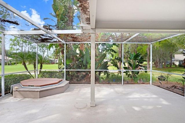 5302 WATERLEAF COURT, Valrico, FL 33596