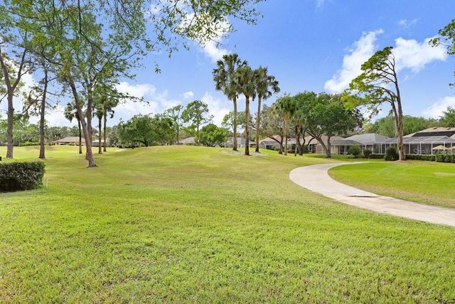 5302 WATERLEAF COURT, Valrico, FL 33596