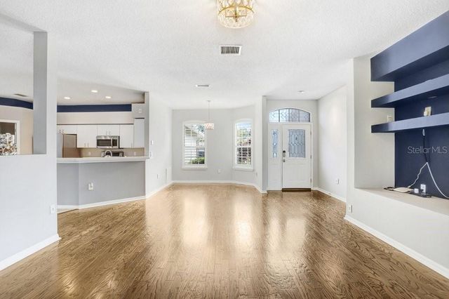 5302 WATERLEAF COURT, Valrico, FL 33596