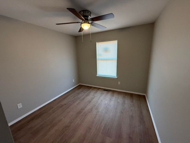 3486 N Ohara Avenue, Springfield, MO 65803