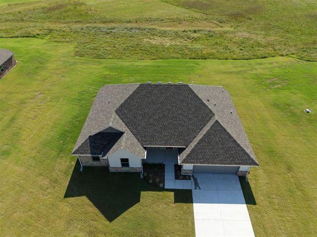 219 Hope Avenue, Shawnee, OK 74804