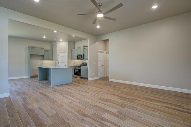 219 Hope Avenue, Shawnee, OK 74804