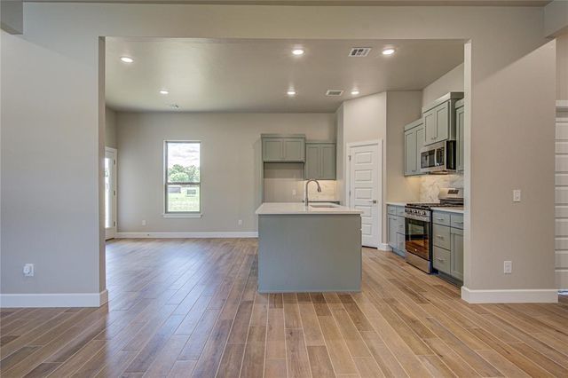 219 Hope Avenue, Shawnee, OK 74804