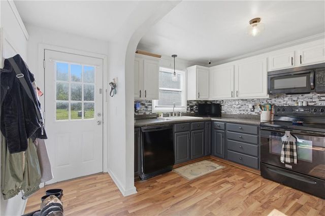 3025 Shrine Park Road, Leavenworth, KS 66048