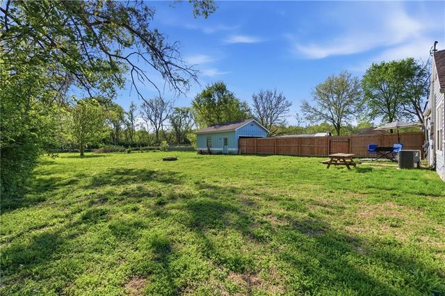 3025 Shrine Park Road, Leavenworth, KS 66048
