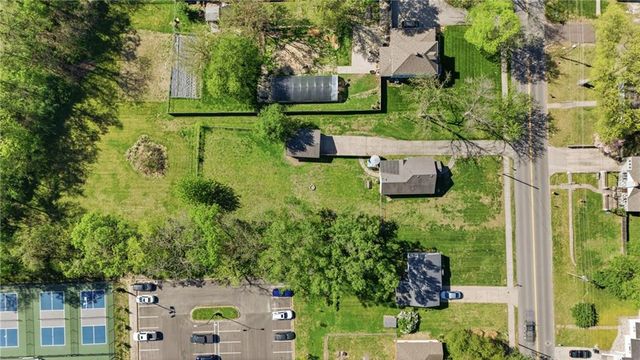 3025 Shrine Park Road, Leavenworth, KS 66048