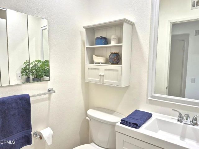 3225 Village 3, Camarillo, CA 93012