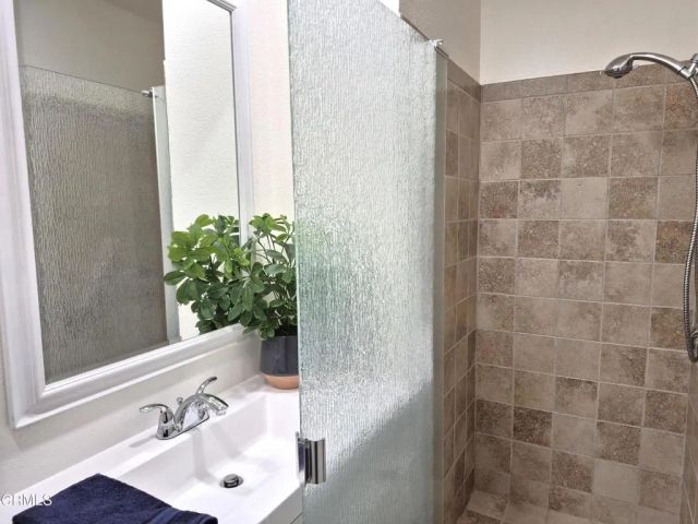 3225 Village 3, Camarillo, CA 93012