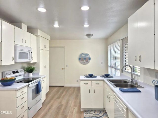 3225 Village 3, Camarillo, CA 93012