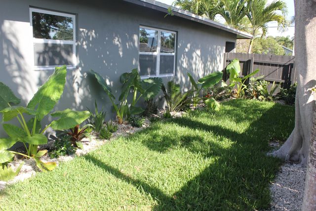 1498 NE 38th Street, Oakland Park, FL 33334