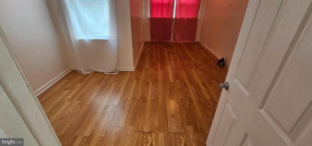 2548 OSWEGO AVE, Baltimore, MD 21215