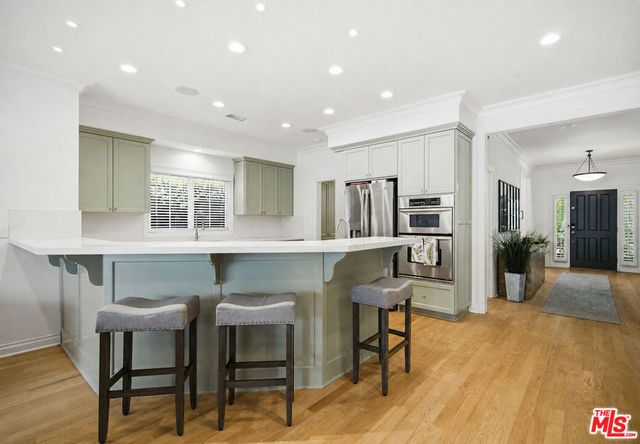 4309 Kraft Avenue, Studio City, CA 91604