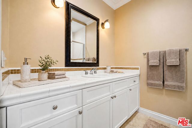 4309 Kraft Avenue, Studio City, CA 91604