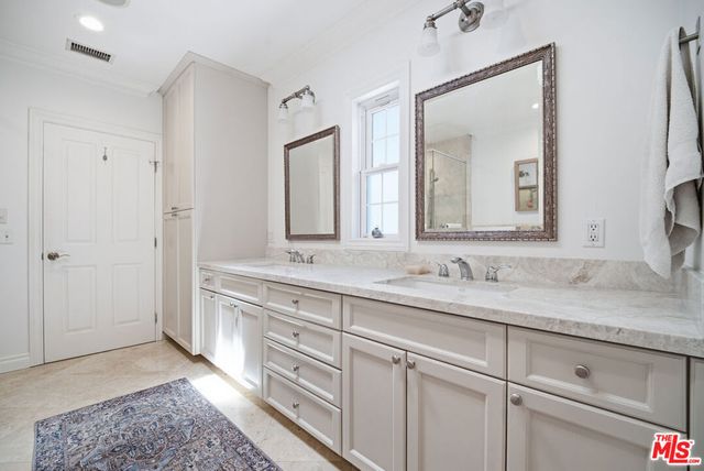 4309 Kraft Avenue, Studio City, CA 91604